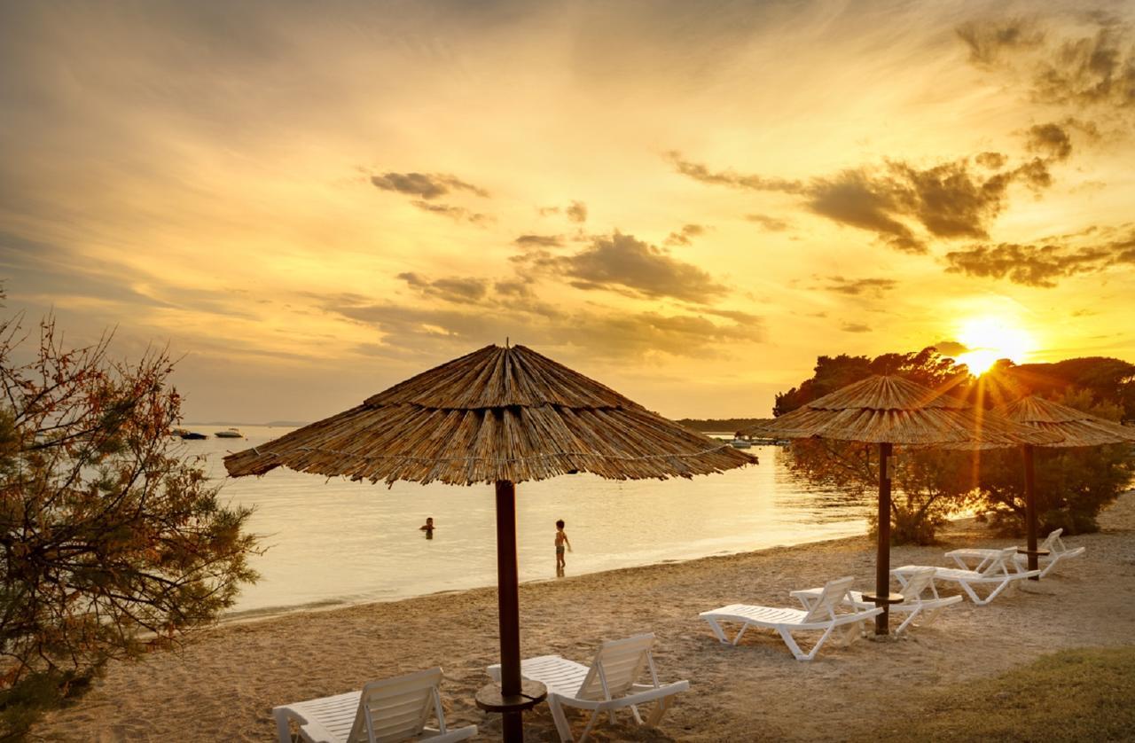 Valamar Camping Padova Banjol 外观 照片